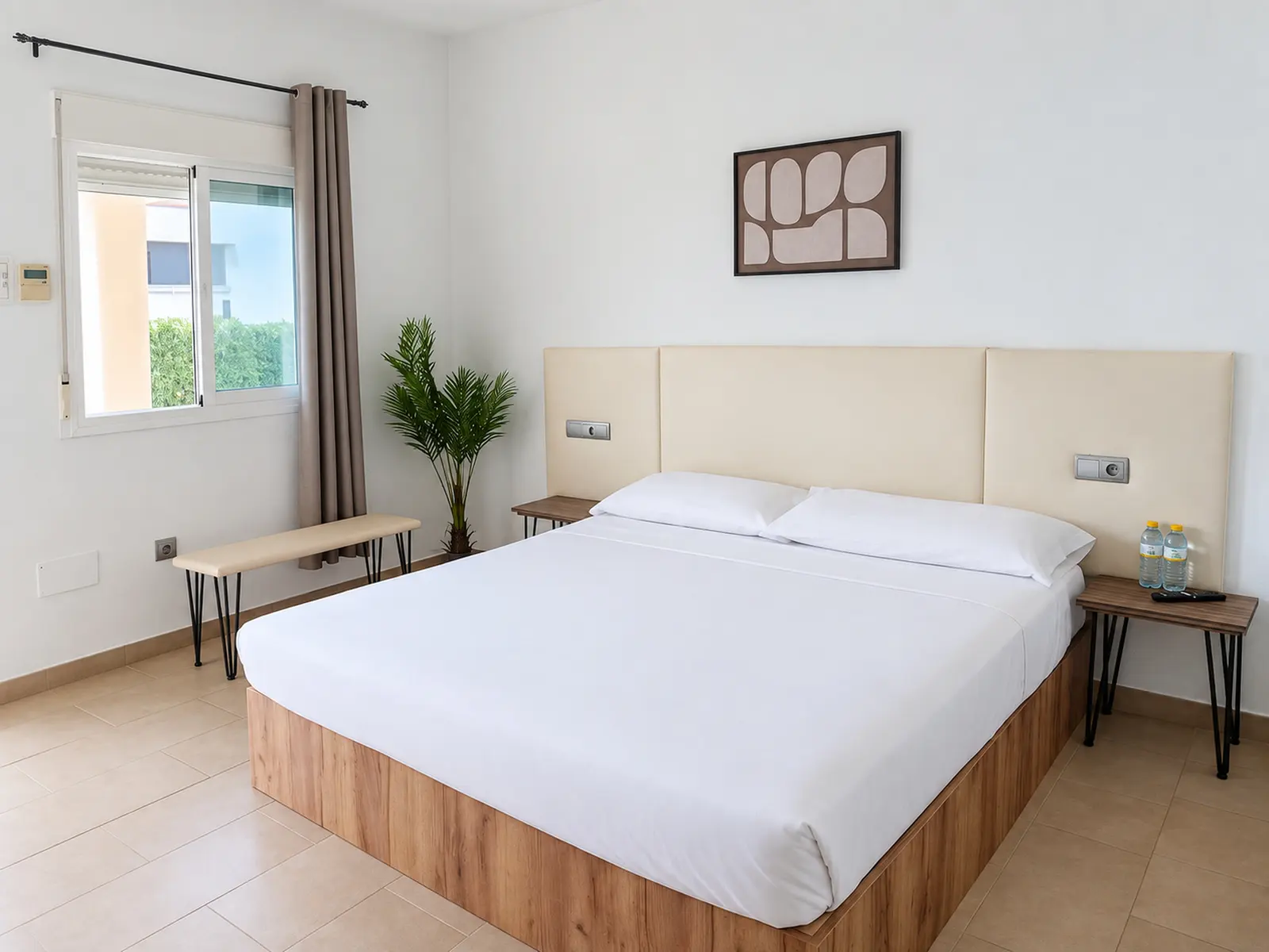 Double room with window